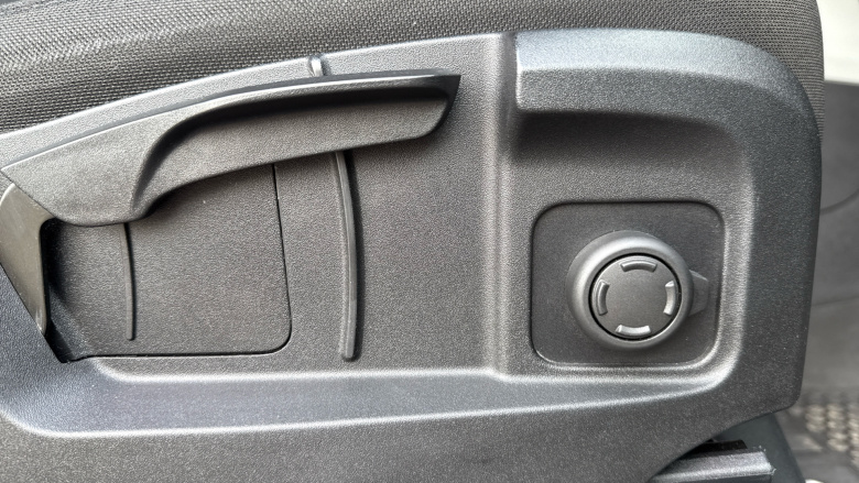 Land Rover Defender 90 Diesel 3.0 D200 Hard Top Auto